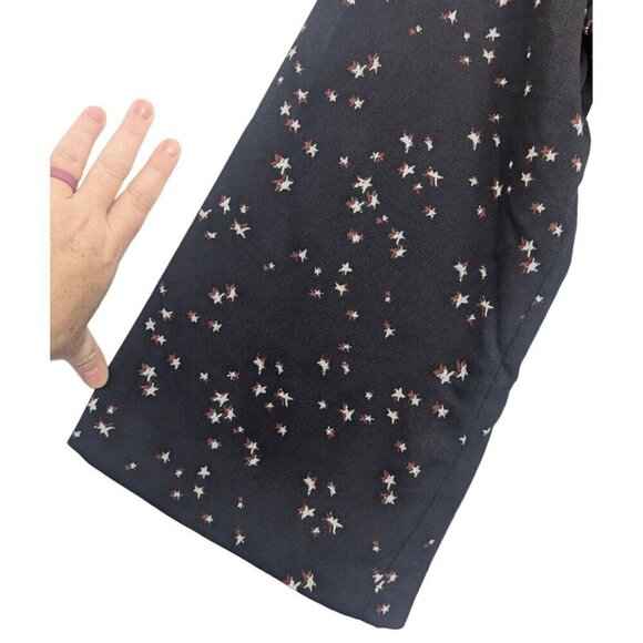 NEW - GAP Bell Sleeve Jumpsuit Black White Star Print Women's Size 10 - Picture 4 of 10